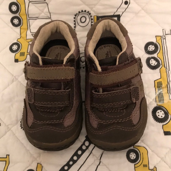 stride rite extra wide